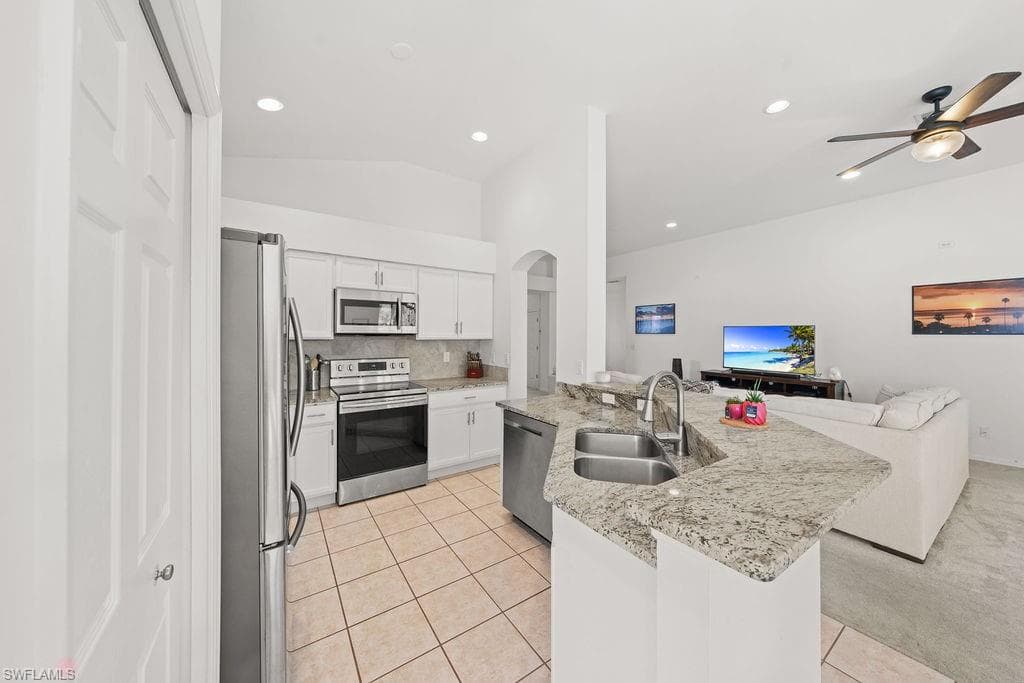 23039 Lone Oak DR-16