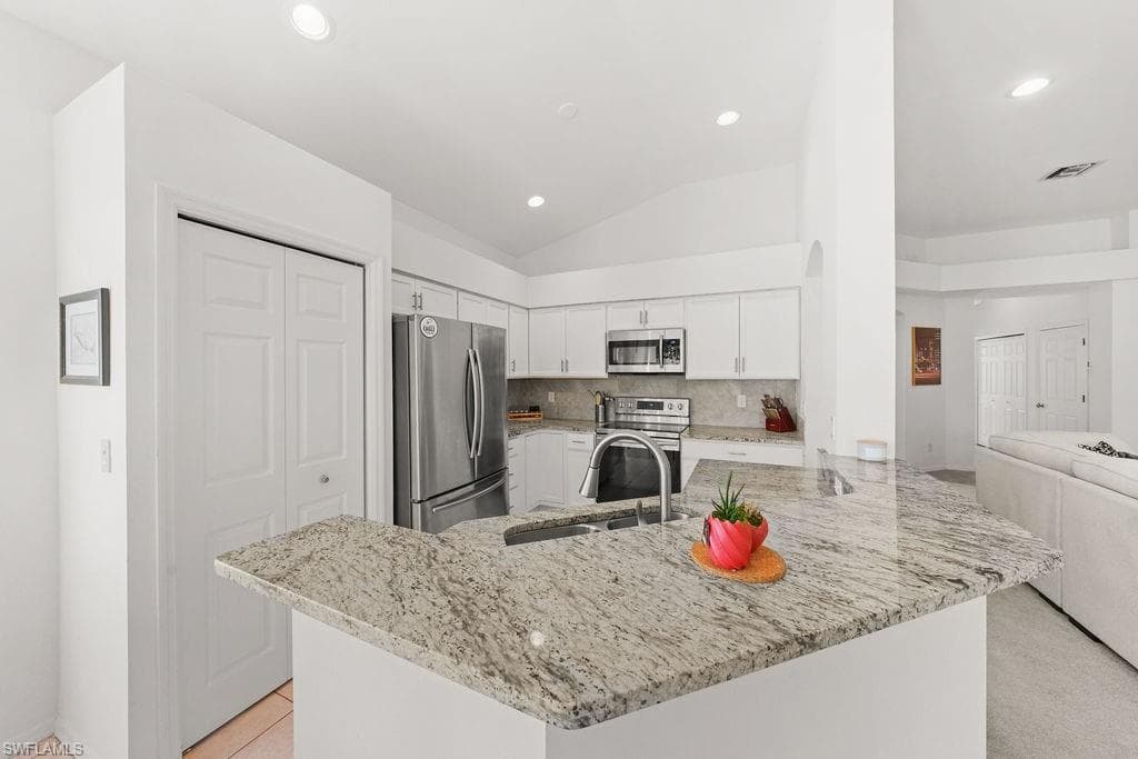 23039 Lone Oak DR-15