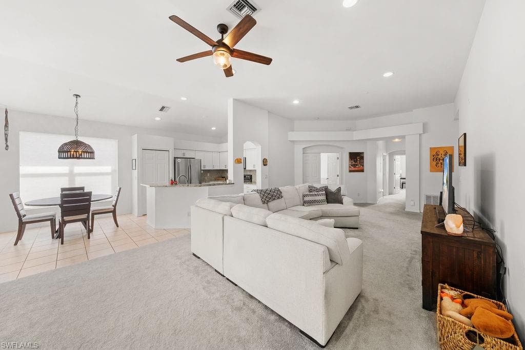 23039 Lone Oak DR-14