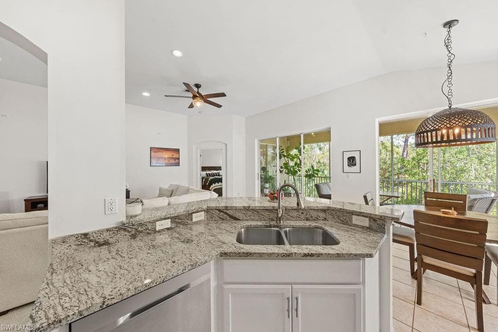 23039 Lone Oak DR-18
