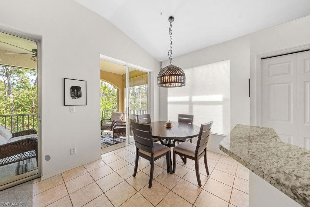 23039 Lone Oak DR-20