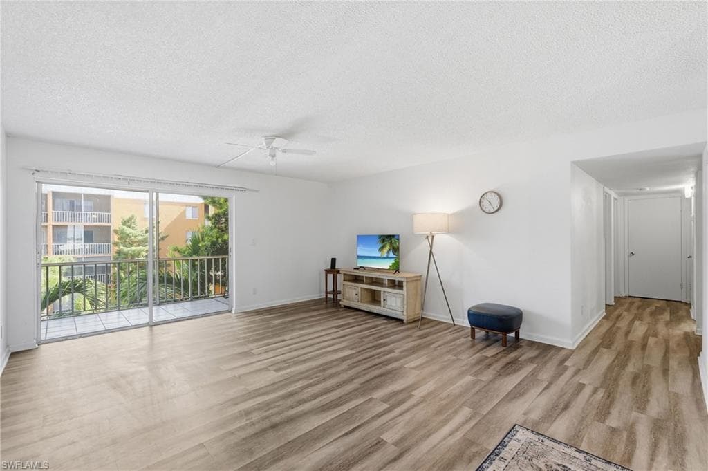 2366 E Mall DR 403-9