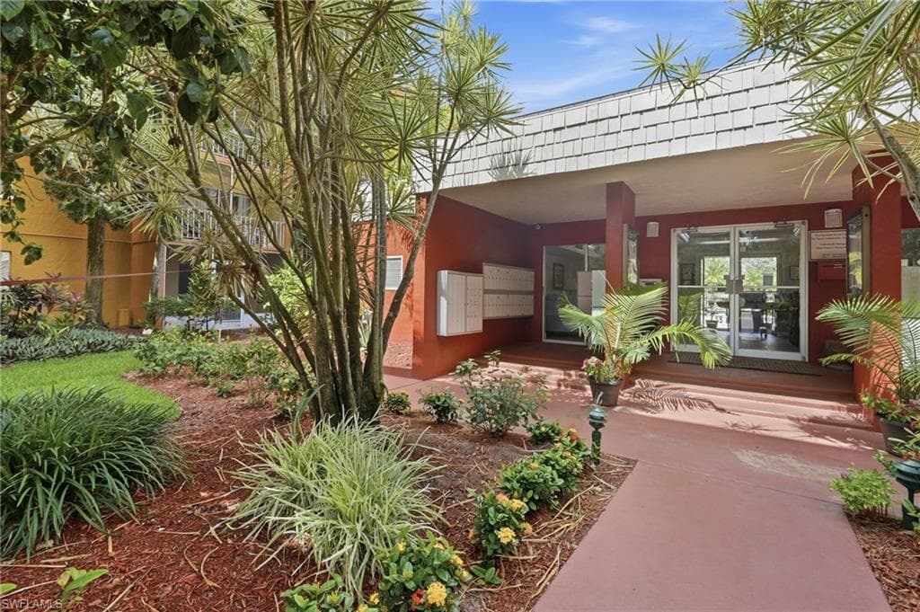 2366 E Mall DR 403-3