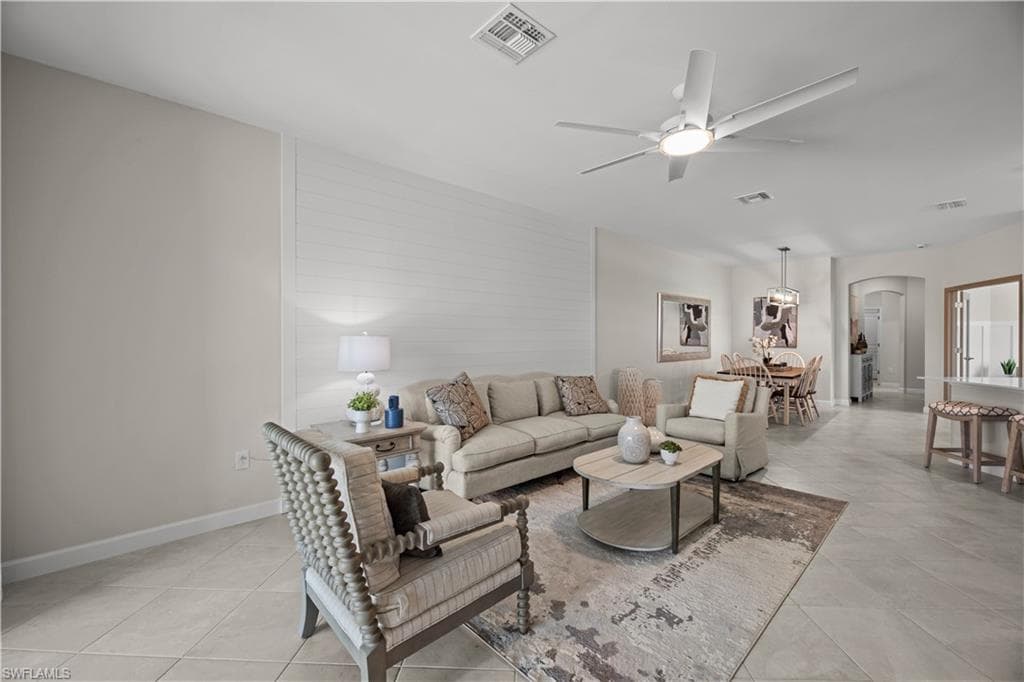 20531 Hazelnut CT S-11