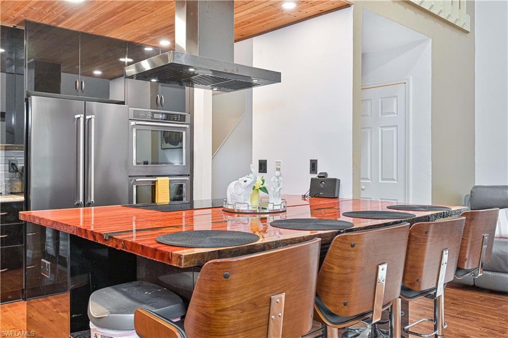 15080 Riverbend BLVD 802-8