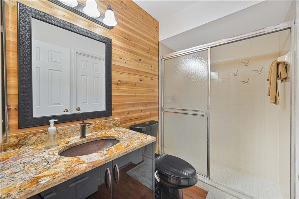 15080 Riverbend BLVD 802-17