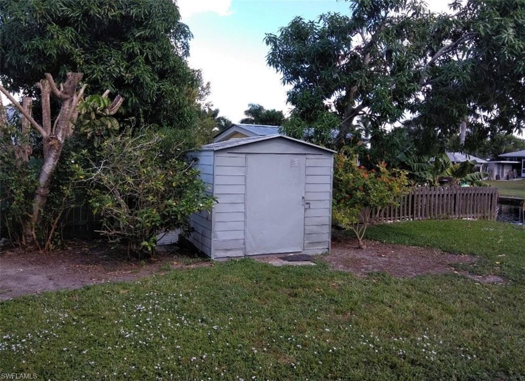 25 Estate DR-19