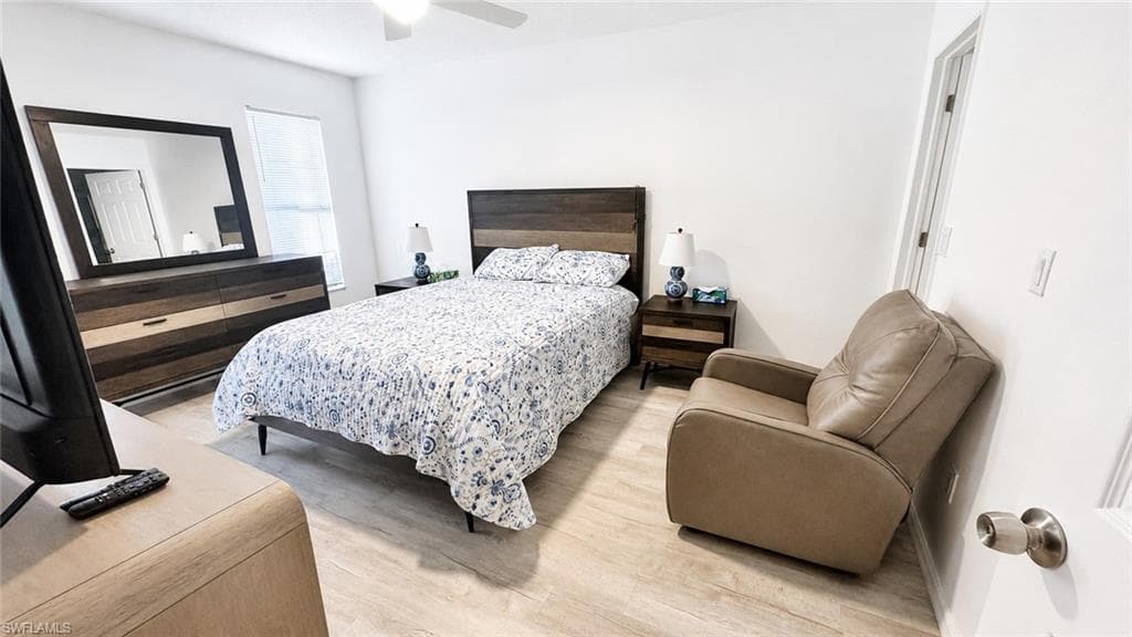 5339 TREETOPS DR-12