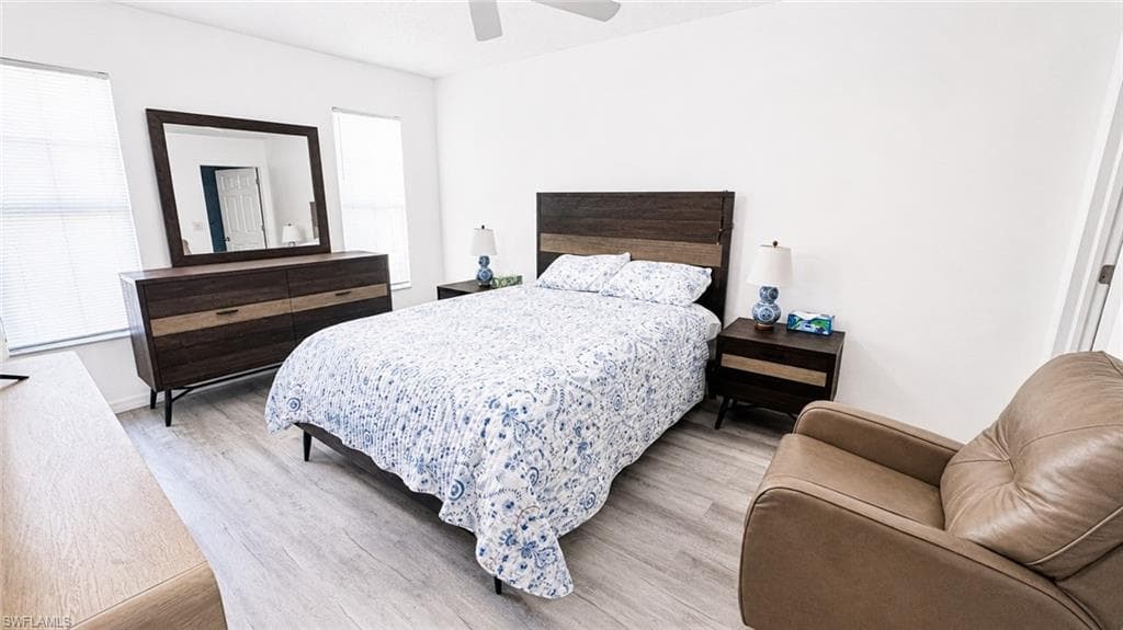 5339 TREETOPS DR-10