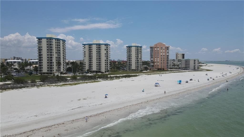 7330 Estero BLVD 1108-31