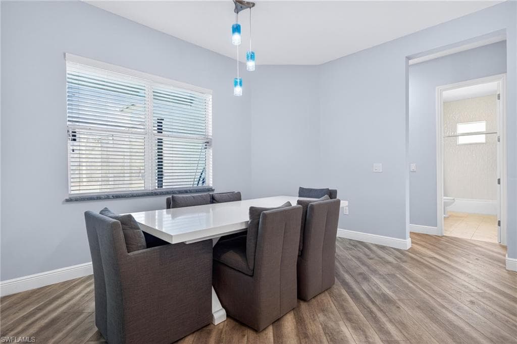 24000 Claire ST-10