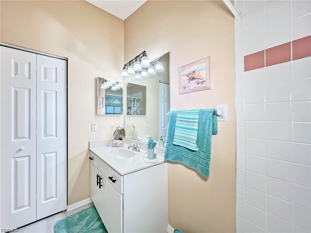 7631 Woodland Bend CIR-21