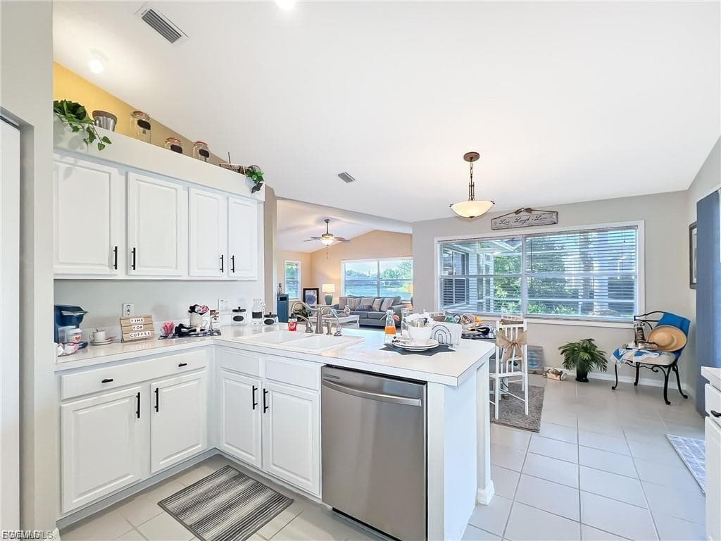 7631 Woodland Bend CIR-14