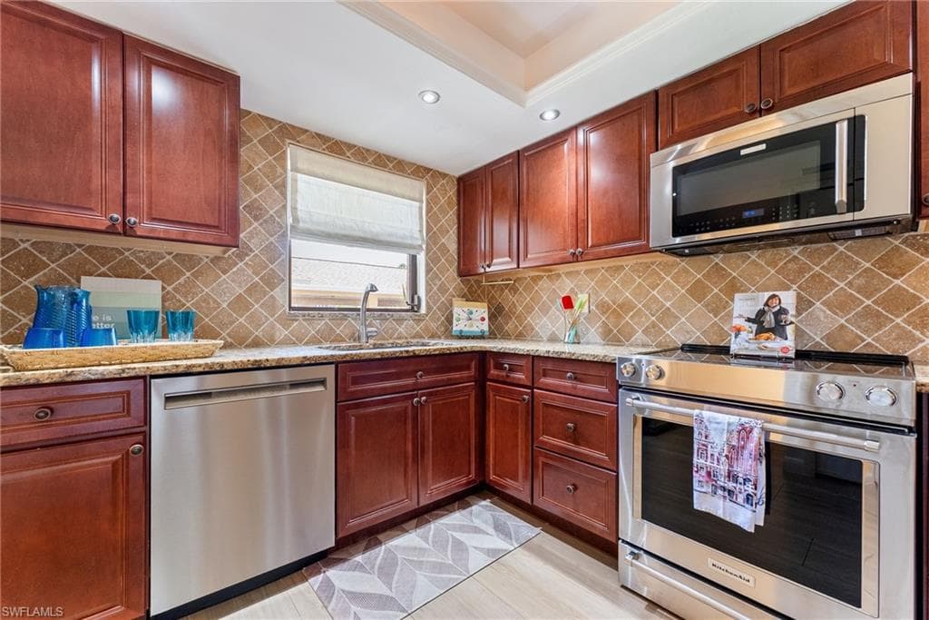 15350 Moonraker CT 305-7