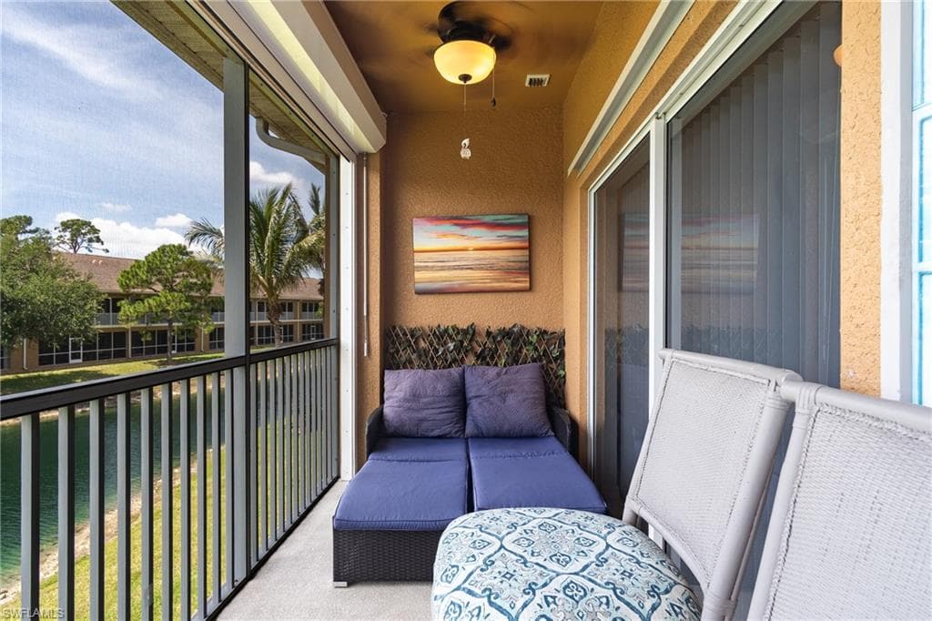 1102 Winding Pines CIR 206-28