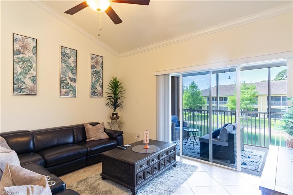 1102 Winding Pines CIR 206-9