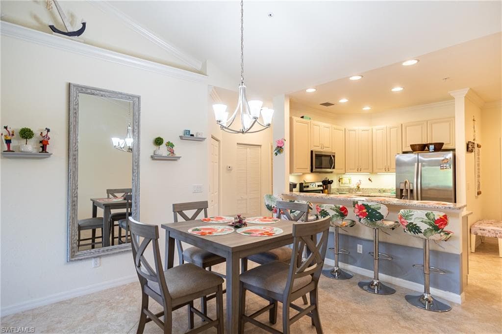 1102 Winding Pines CIR 206-13