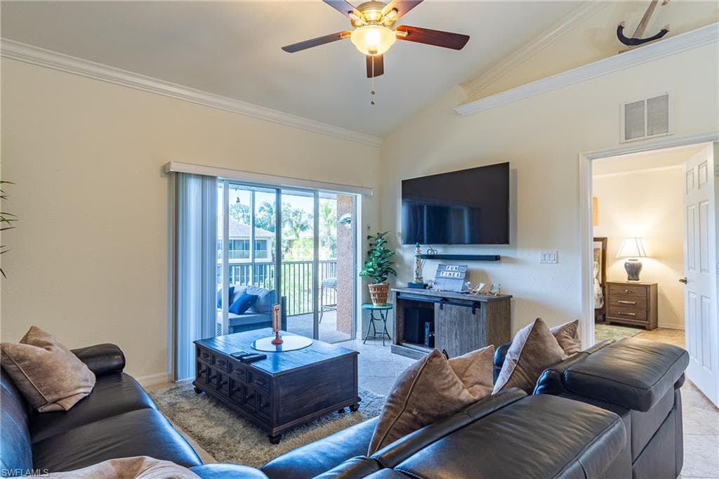 1102 Winding Pines CIR 206-10