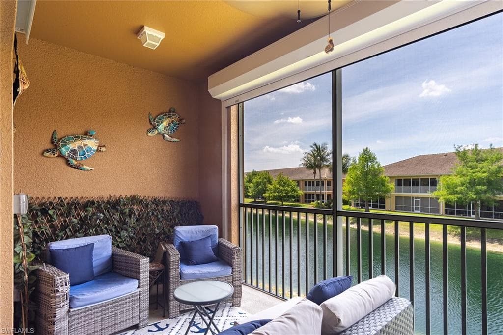 1102 Winding Pines CIR 206-27