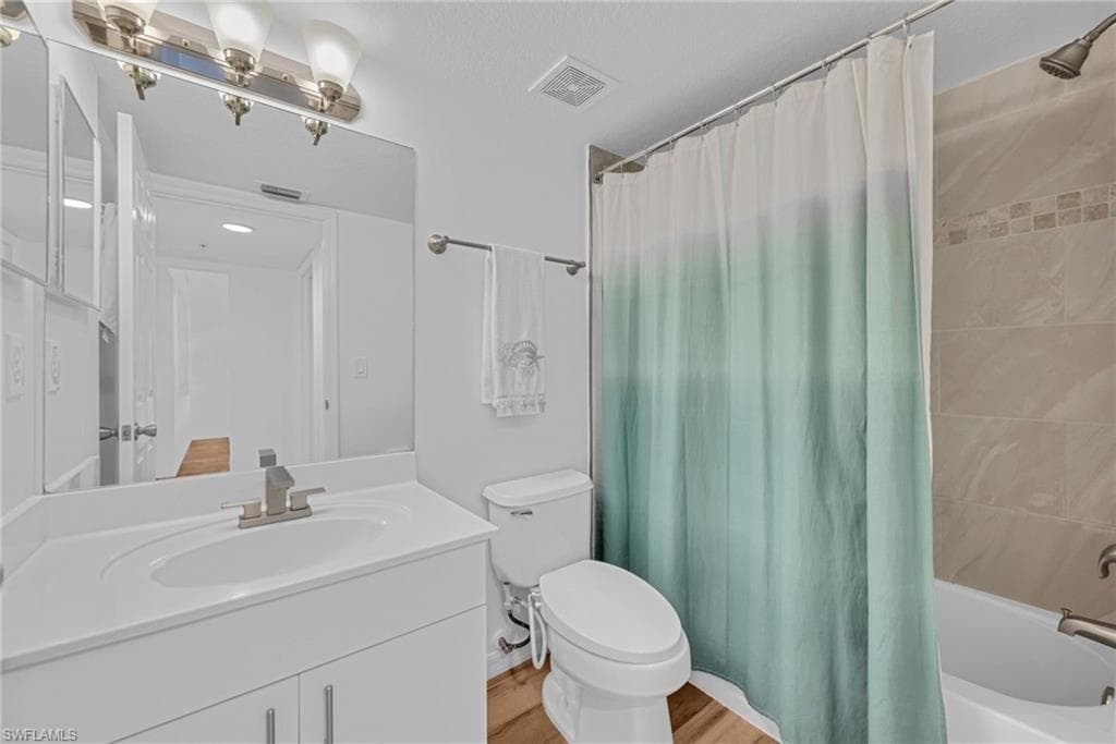 3250 Cypress Glen WAY 423-9