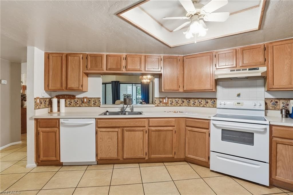 9627 Eaton Gardens LN 205-21