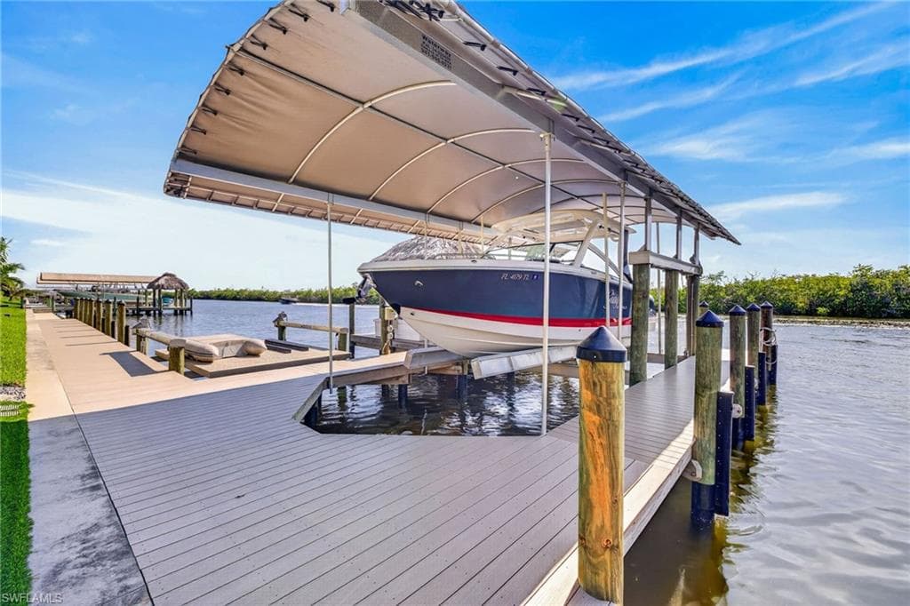 872 W Cape Estates CIR-23