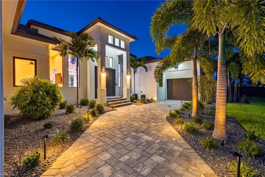 872 W Cape Estates CIR-10