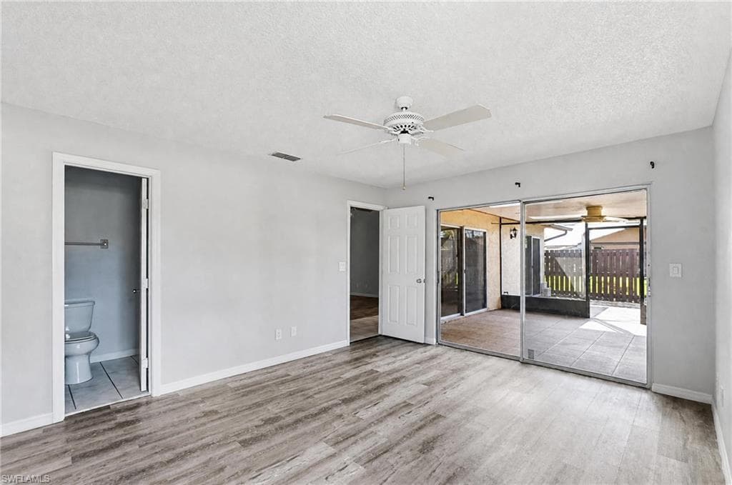 5563 Foxlake DR-11