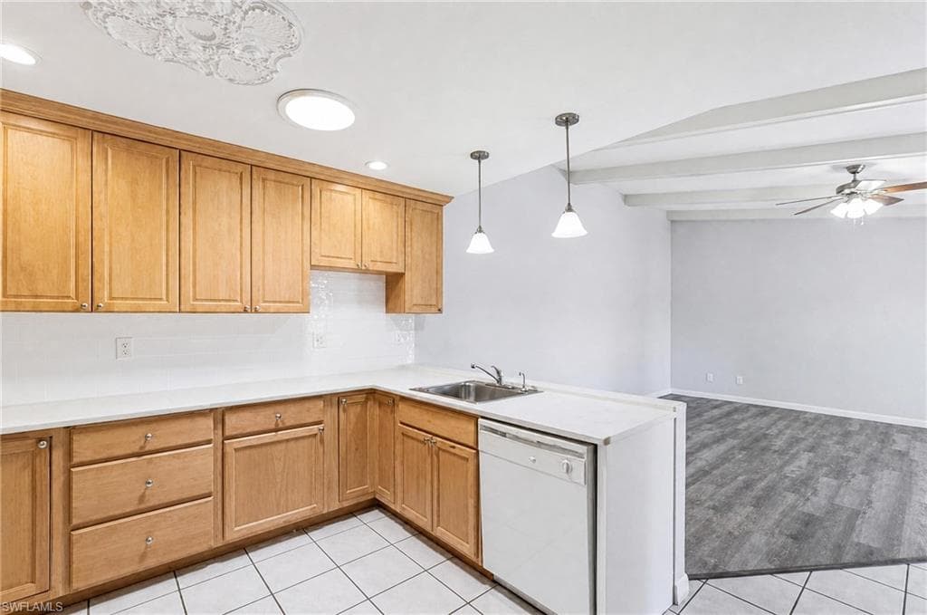 5563 Foxlake DR-8