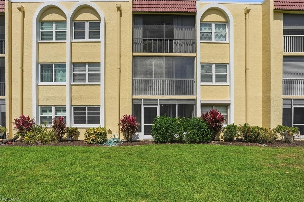 1085 Forest Lakes DR 8102-21