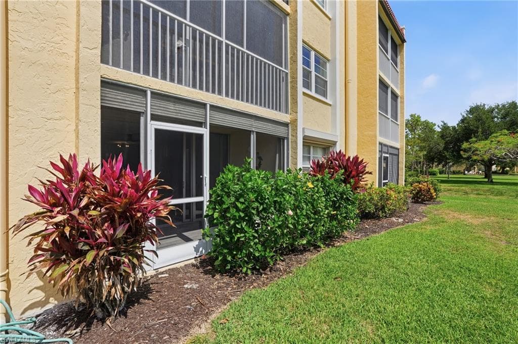 1085 Forest Lakes DR 8102-20