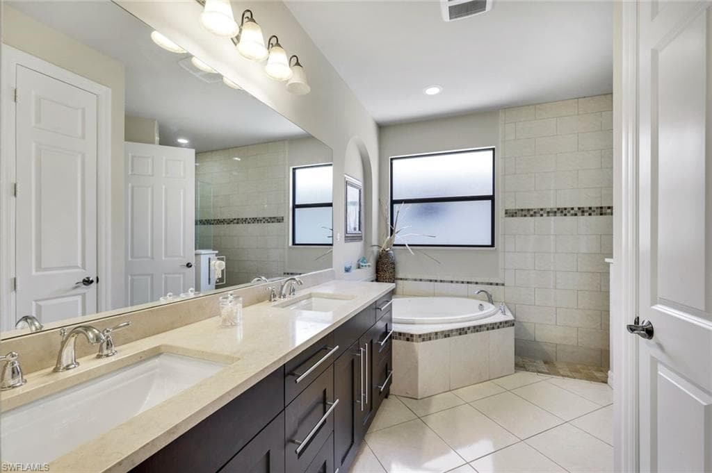 1243 Briarwood CT-9