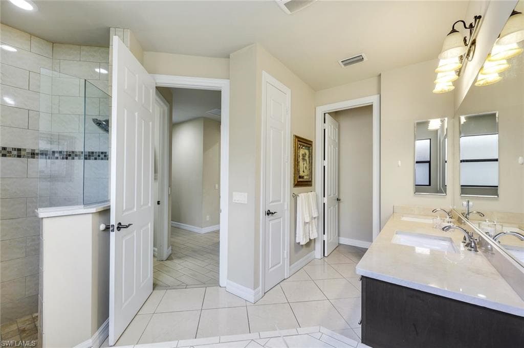 1243 Briarwood CT-10