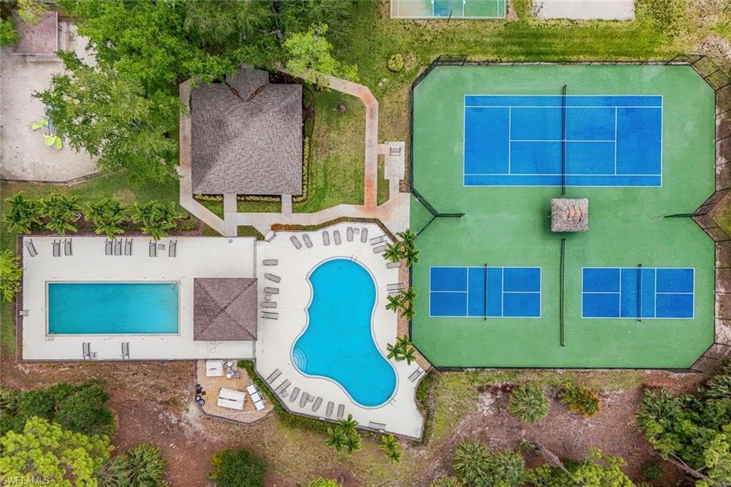 1243 Briarwood CT-18