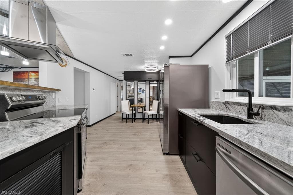 5502 Ben Franklin LN-5