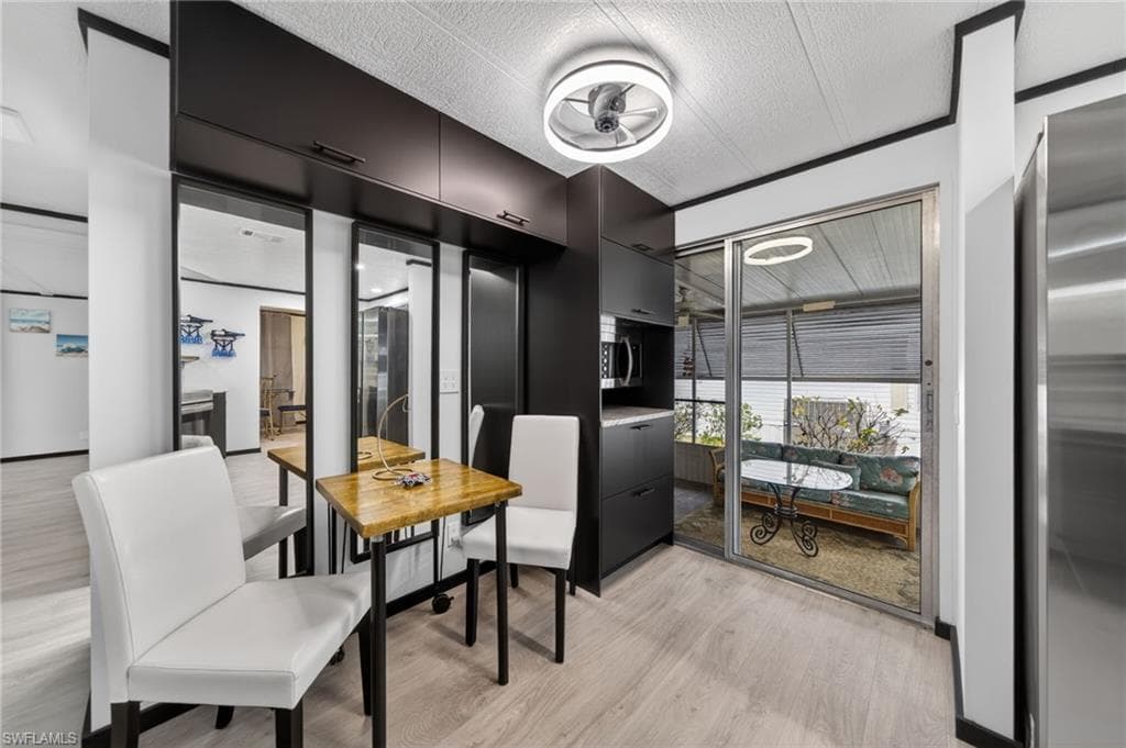 5502 Ben Franklin LN-11
