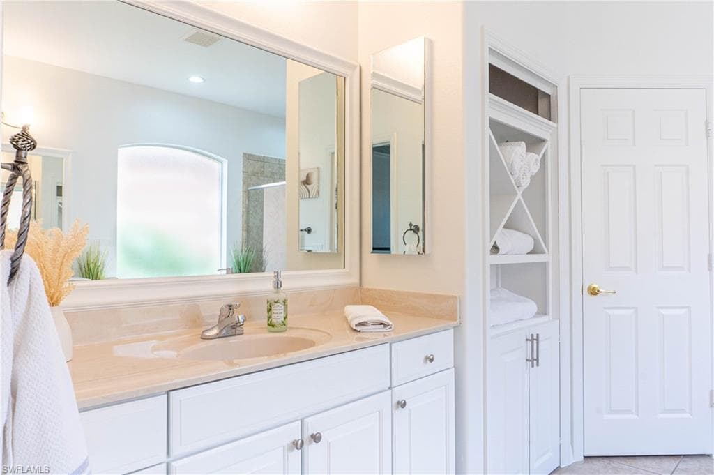 14059 Mirror CT-19