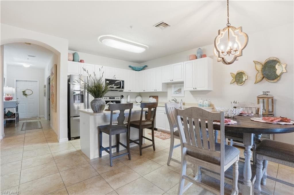 9621 Spanish Moss WAY 3823-6