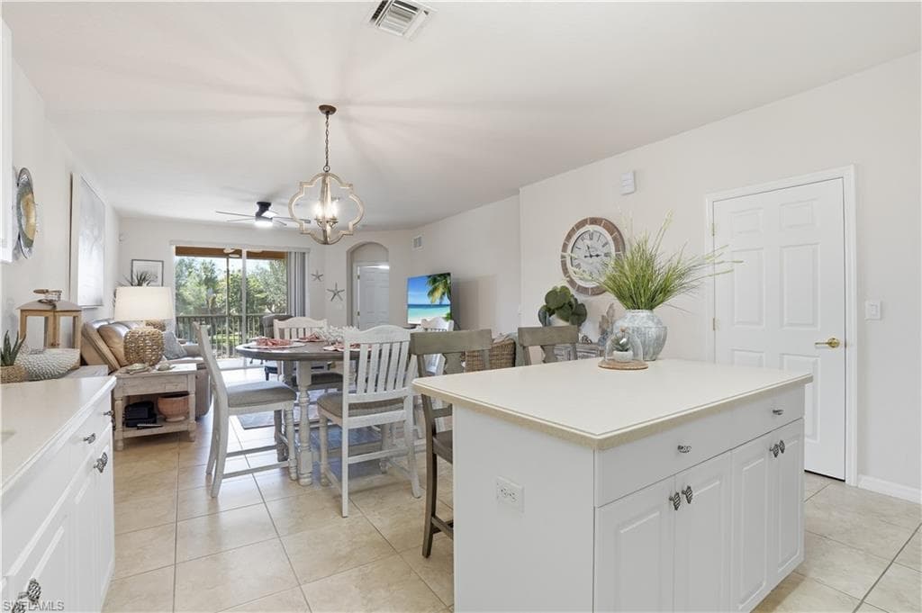 9621 Spanish Moss WAY 3823-9