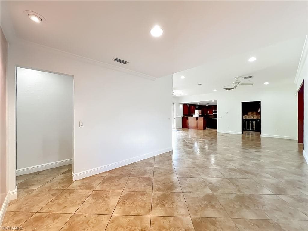 4200 S Hiawassee RD-16