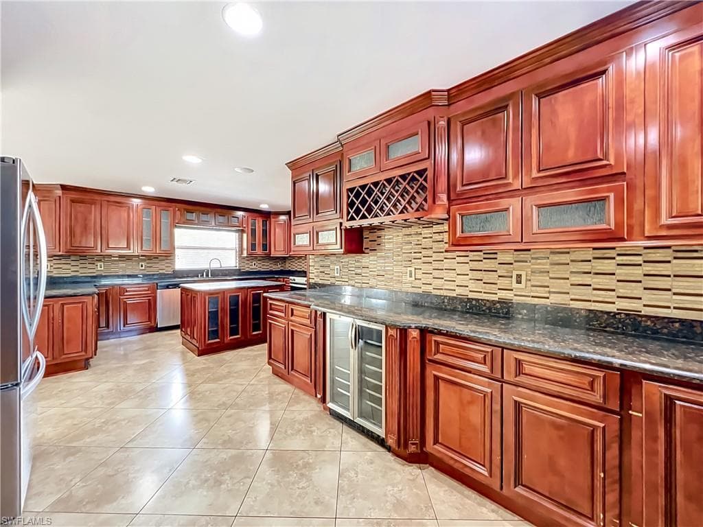 4200 S Hiawassee RD-15