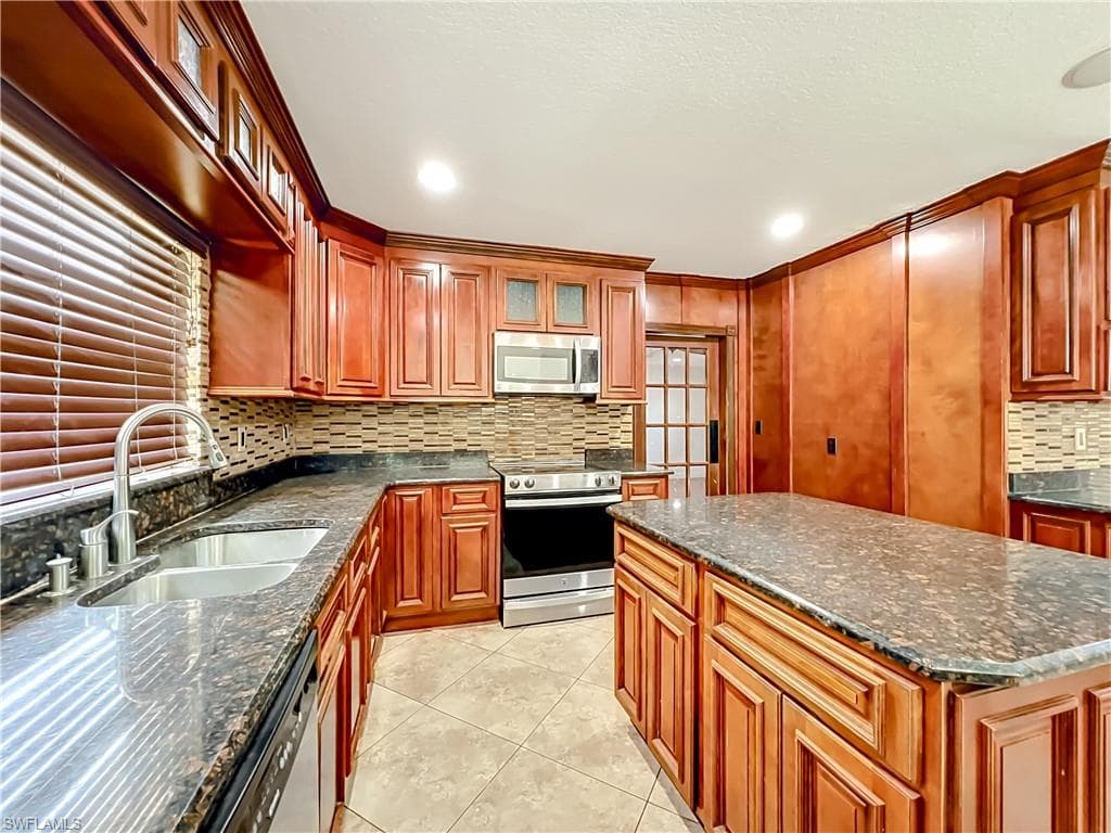 4200 S Hiawassee RD-14