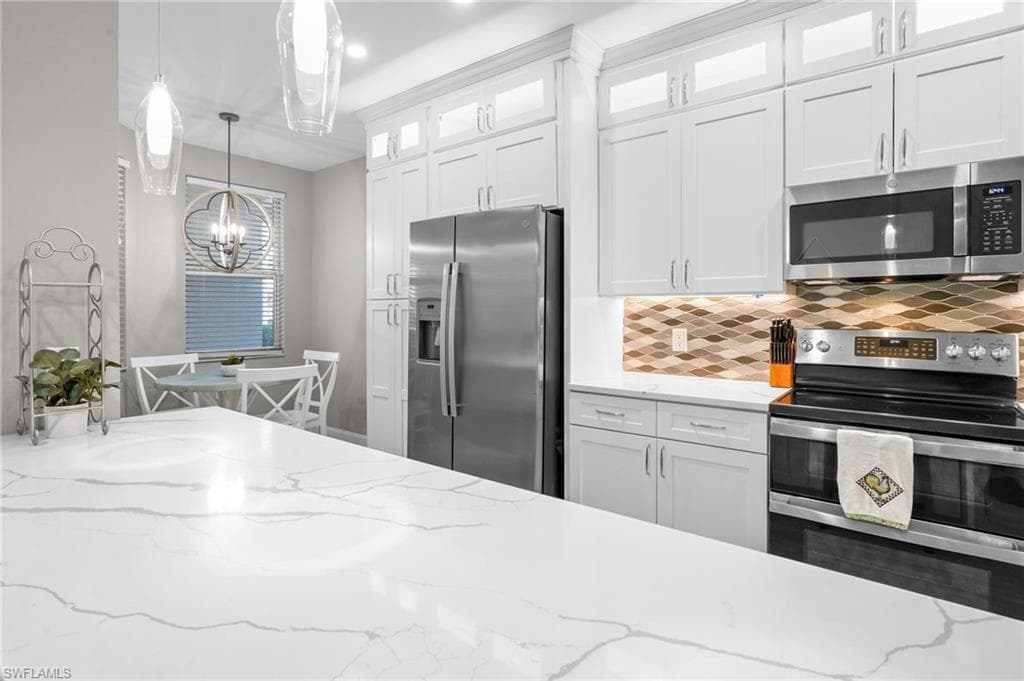 11041 Gulf Reflections DR 103-1