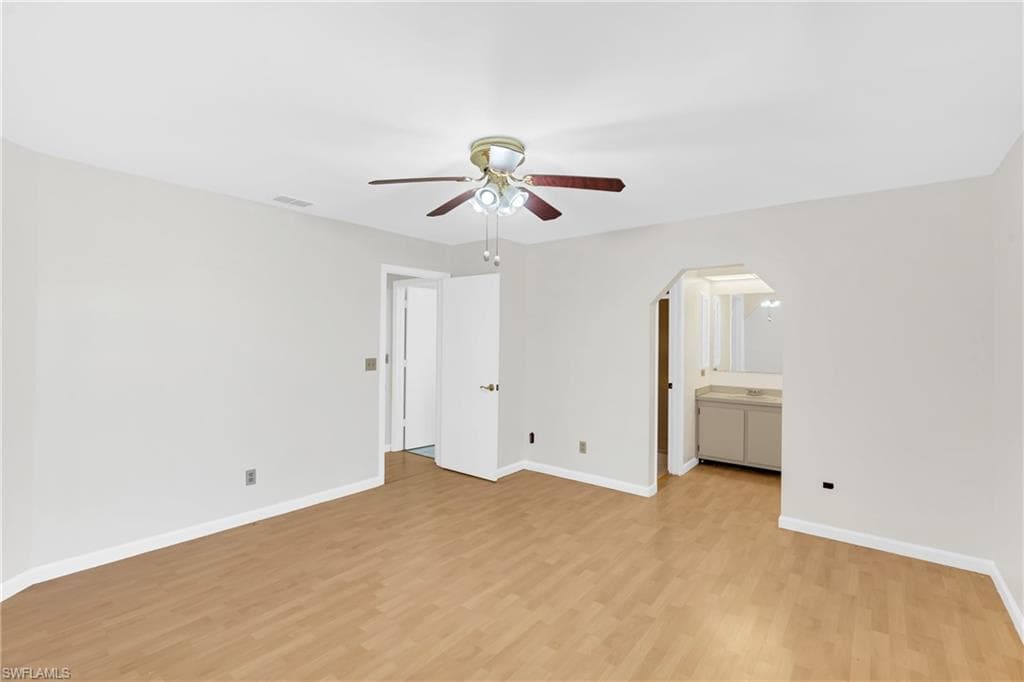 4708 SW 8th PL 203-26