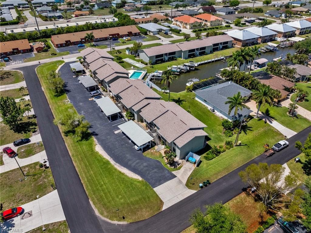 4708 SW 8th PL 203-4