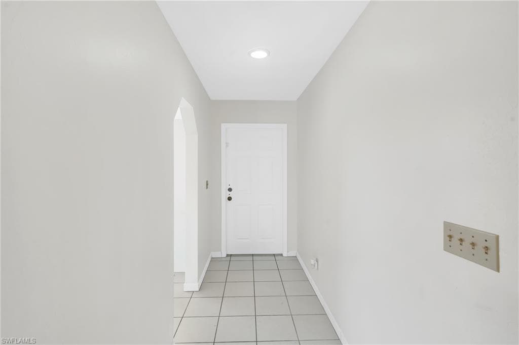 4708 SW 8th PL 203-14