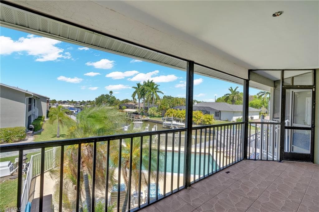 4708 SW 8th PL 203-34