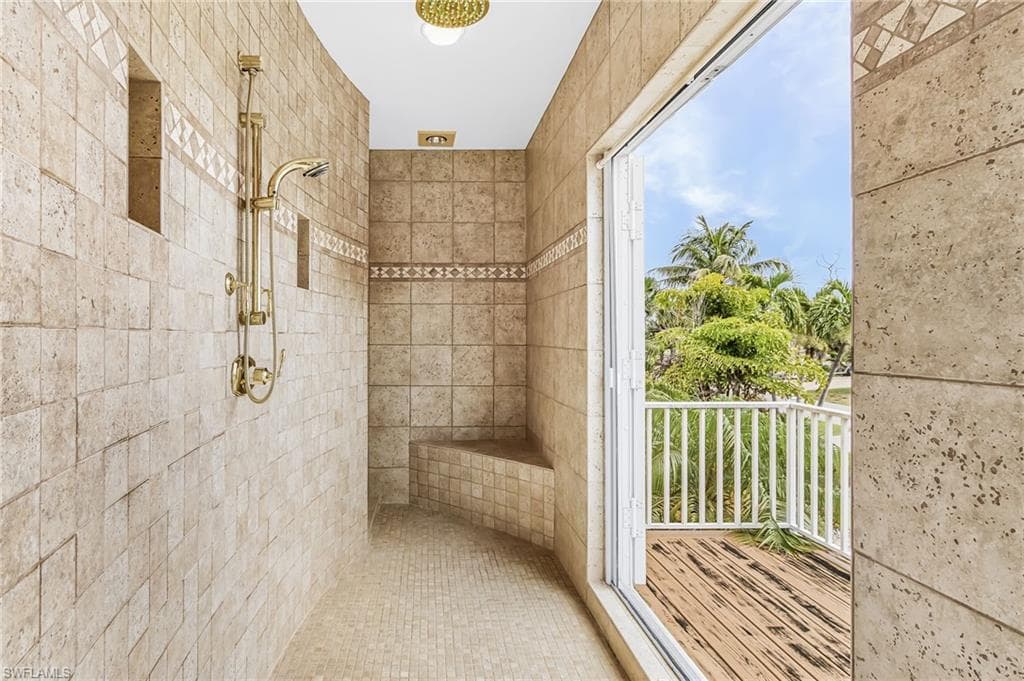 14221 Clubhouse DR-23