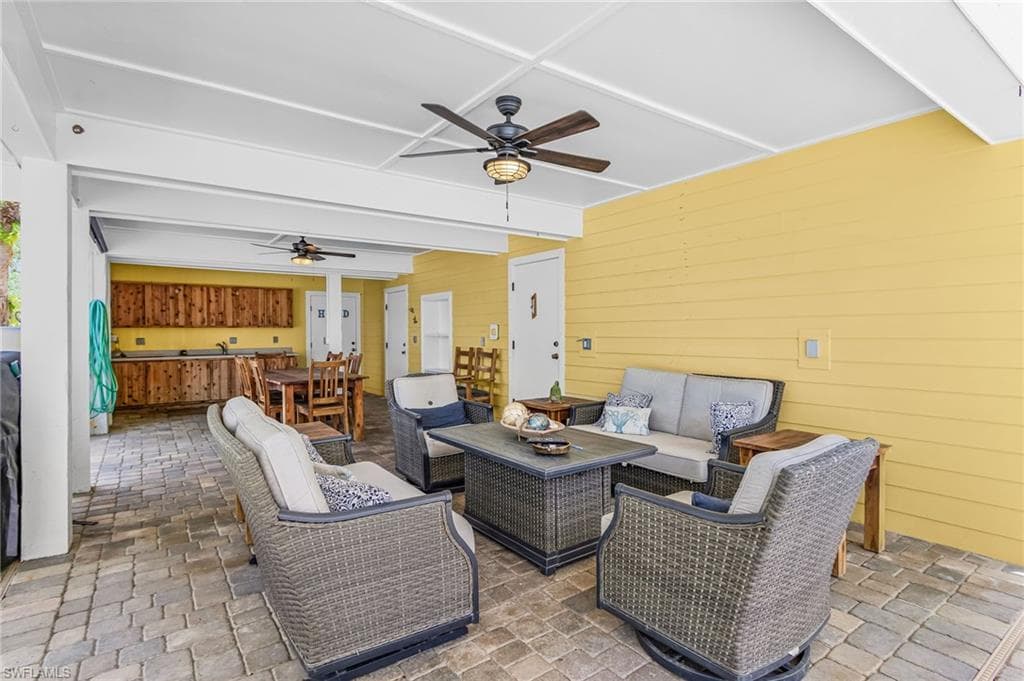 14221 Clubhouse DR-33