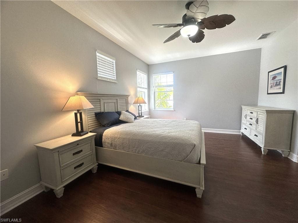 2004 Tarpon Bay DR N 201-26